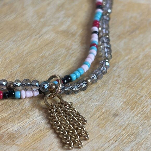 Small black leather beaded adjustable bracelet with dangle chain charm - Picture 3 of 4